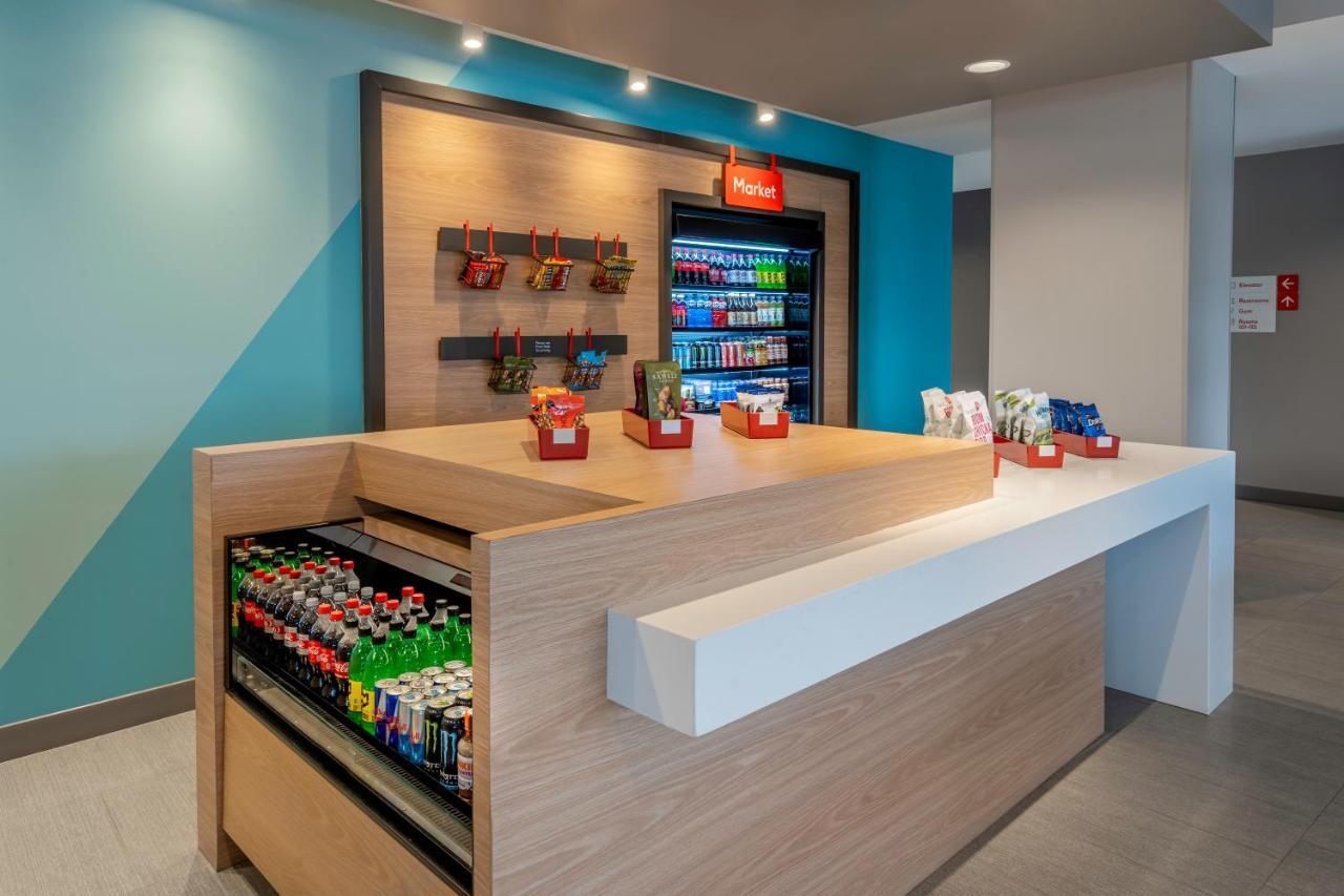 Avid Hotels Milwaukee West - Waukesha By Ihg Pewaukee Eksteriør bilde